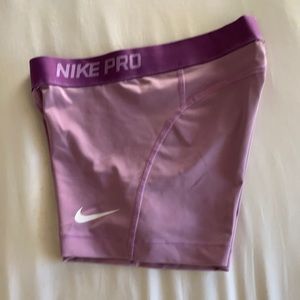 Women’s Nike Pro 3” Compression shorts